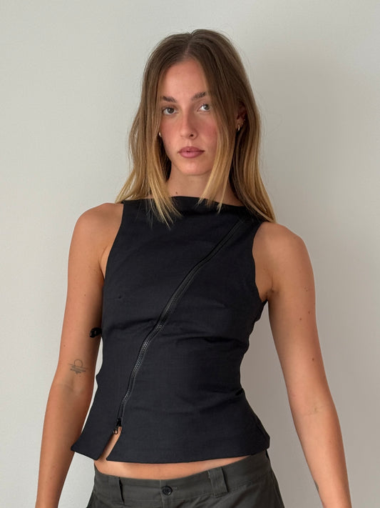 Incline Top Charcoal