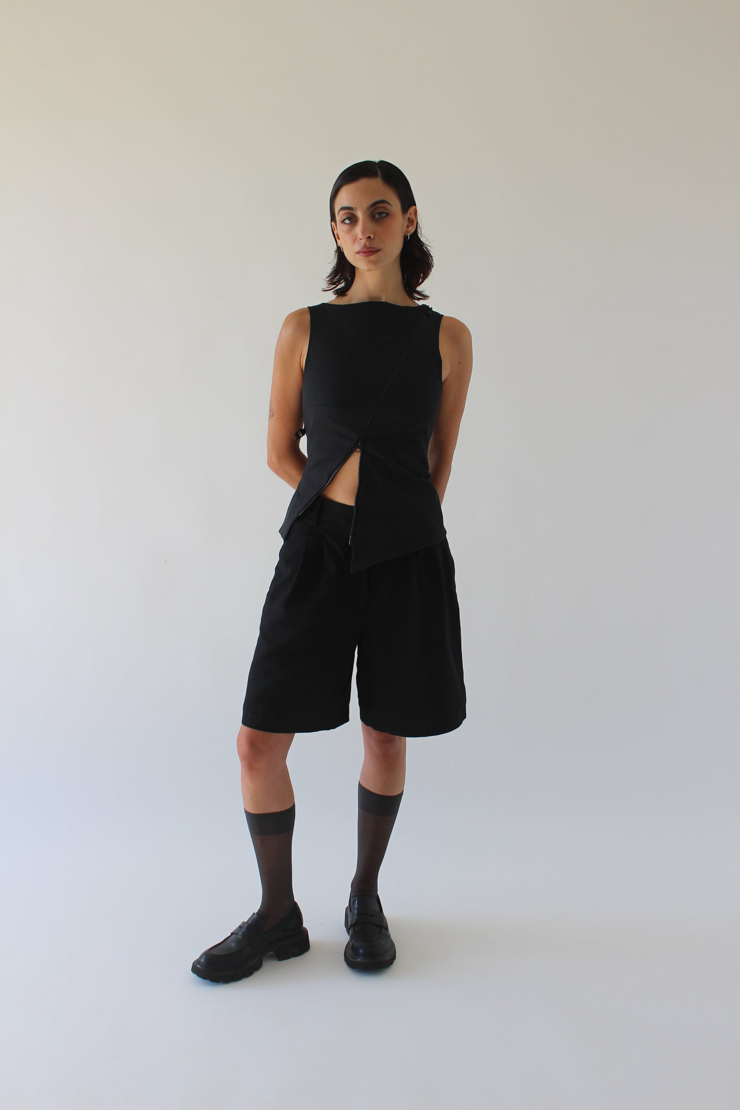 Incline Top Charcoal